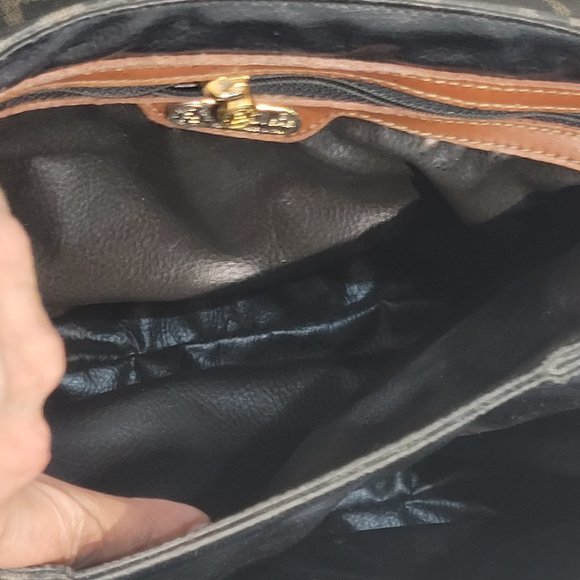 RARE FENDI FF MONOGRAM~ 2 WAY WITH CROSSBODY STRAP - Picture 8 of 16